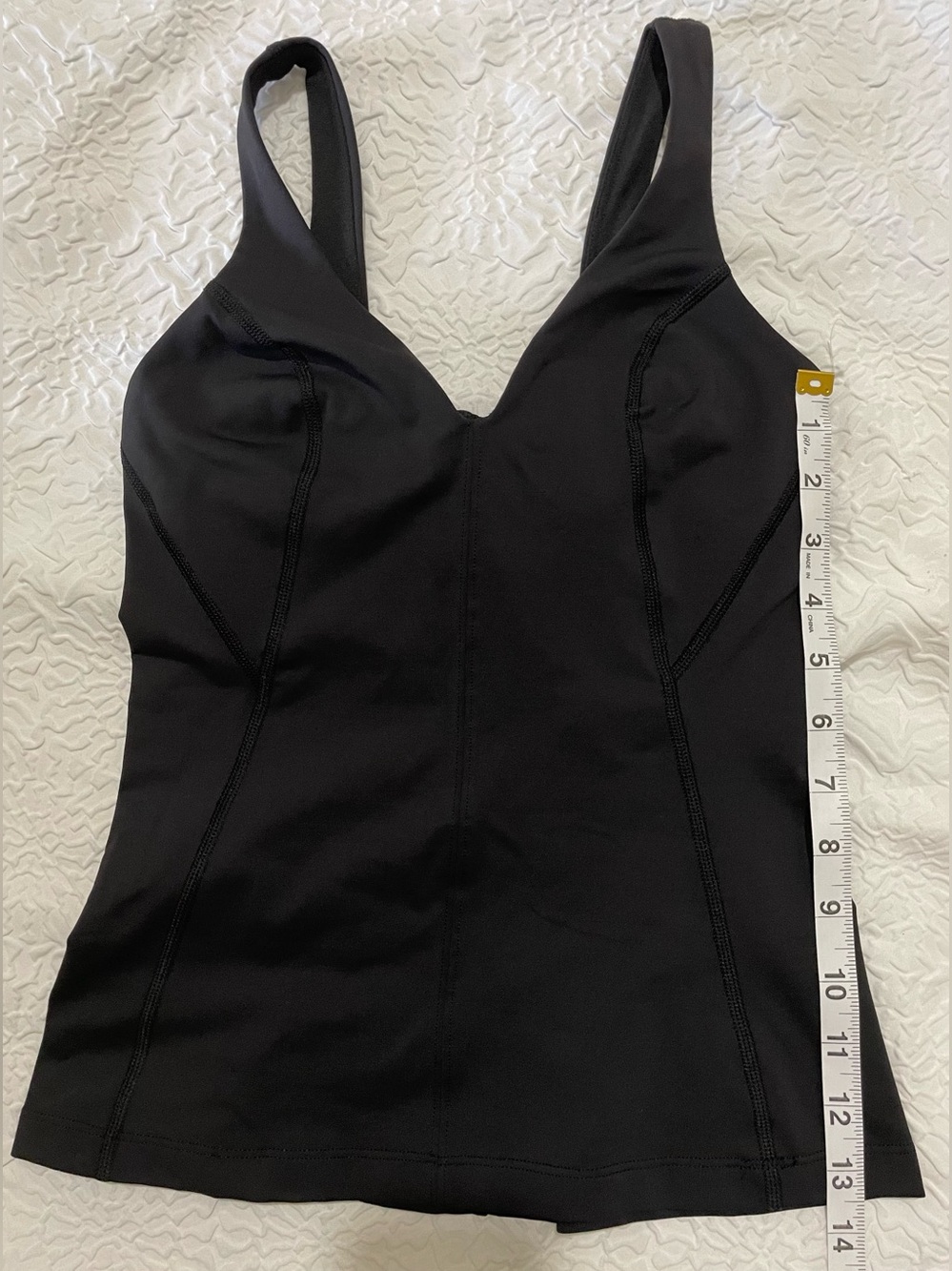 Lululemon Black Contour Tank Top Size 2 - Picture 6 of 9